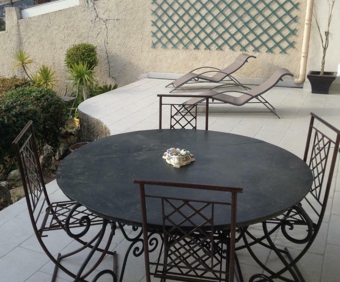 Villa Soledad กาซีส์ ภายนอก รูปภาพ